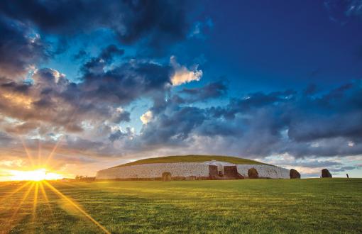 Burial mounds at Newgrange and Knowth